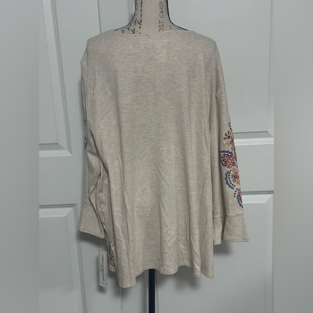 Alfred Dunner Cream Tunic with Colorful Embroidery - Picture 4 of 9
